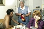 Nicht eben feinf&uuml;hlig wird Gerdi (Senta Berger) von Herberts Oma (Erika Wackernagel, Mi.) behandelt. Frau Brot w&uuml;nscht ihrem Enkel (Michael Roll) eine j&uuml;ngere Frau.