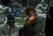 Jack Quinn (Jean-Claude Van Damme, r.) und sein Partner Yaz (Dennis Rodman, l.) wollen den Terroristen Stavros schnappen.