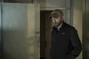 Mike (Ben Foster) wartet im Unterschlupf in Berlin auf den Einsatz.
