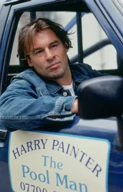 Harry Painter (Jesse Birdsall).