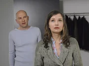 Eva (Stefanie Stappenbeck) versucht hartn&auml;ckig, ihren abgesprungenen Gesch&auml;ftspartner Ralph (G&ouml;tz Schubert) doch noch f&uuml;r ihr Projekt zu &uuml;berzeugen.