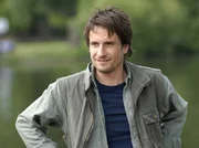 Noch ahnt der l&auml;ssige Tischler Max (Oliver Mommsen) nichts von der heimlichen Karriere seiner Frau.