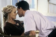 Chris (Rick Rossovich) und Roxanne (Daryl Hannah)