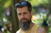 Ein Mann, 36 Frauen und 30 Kinder! Was sich im ersten Augenblick nach einer verr&uuml;ckten Kommune anh&ouml;rt, ist in Wirklichkeit ganz anders: Der Mann ist Gerrit (Foto) - er ist privater Samenspender! 30 biologische Kinder sind dadurch entstanden. Aber nur drei von ihnen leben bei Gerrit und seiner Frau in Hamburg.
