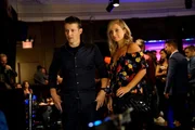 Jamie (Will Estes, l.); Eddie Janko (Vanessa Ray, r.)