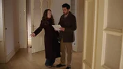 Matteo (Riccardo Angelini) wird von Emma (Luisa Binger) &uuml;berrumpelt.