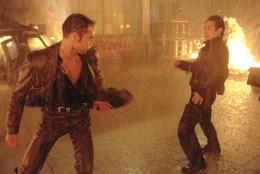 L-R: Ling (Mark Dacascos) und Su (Jet Li)