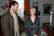 Carlos (Patrick Fernandez) und Zoe (Lara Dandelion Seibert) versuchen den Schmerz &uuml;ber ihre Trennung zu &uuml;berspielen.