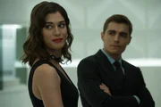 Lula (Lizzy Caplan, l.); Jack Wilder (Dave Franco, r.)