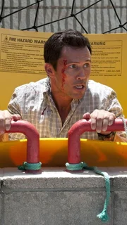 Michael &uuml;berlebt die Explosion eines Trucks nur knapp!