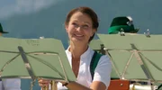 Beissls Ehefrau Elisabeth (Barbara Weinzierl) spielt nach drei&szlig;ig Jahren Abstinenz wieder in der Trachtenkapelle Trompete.
