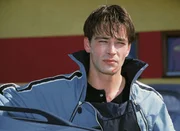 Jan Sosniok in einer Gastrolle als Fotograf Hermann Baum