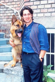 Kommissar Moser (Tobias Moretti) und Rex.