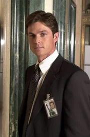 Martin Fitzgerald (Eric Close). Martin Fitzgerald (Eric Close).