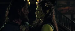 (v.l.n.r.) Anduin Lothar (Travis Fimmel); Garona (Paula Patton)