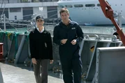 Bei einer Bombenexplosion auf einem Schiff wird Gibbs so schwer verletzt, dass er in ein tiefes Koma f&auml;llt. Tony (Michael Weatherly, r.) und Ziva (Cote de Pablo, l.) sind besorgt um ihn ...