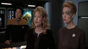 Harry Kim (Garrett Wang, l.), Kellin (Virginia Madsen, m.) und Seven of Nine (Jeri Ryan, r.)