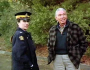 Die Polizistin Hilda Dupont (Ana Alicia) und der Indianer Joe Quill (Ned Romero) wollen gemeinsam den Streit zwischen Indianern und Firmenbossen um Gebiete in Britsh Columbia schlichten. Die Polizistin Hilda Dupont (Ana Alicia) und der Indianer Joe Quill (Ned Romero) wollen gemeinsam den Streit zwischen Indianern und Firmenbossen um Gebiete in Britsh Columbia schlichten.