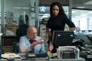 Detective Kevin Raines (Dean Norris), Detective Leonore Jackson (Kimberly Elise)