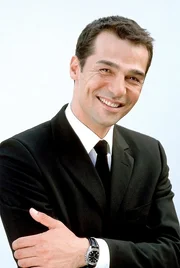 Sinan Toprak (Erol Sander) Sinan Toprak (Erol Sander)