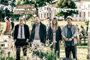 L-R: Andreas (Milan Peschel), Nils (Samuel Finzi), Lili (Lilli Schweiger), Thomas (Til Schweiger).