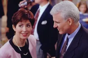 L-R: Becky (Dana Delany) und Davis (Steve Martin)