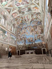 In jahrelanger harter Arbeit erschuf Michelangelo die weltber&uuml;hmten Fresken der Sixtinischen Kapelle in Rom.