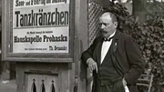 Warten auf den Gast.
