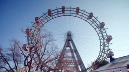 Ewig dreht sich das Riesenrad.