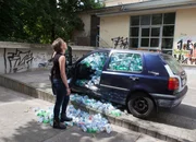 Schiller (Elisa Uebersch&auml;r) bekommt die Sabotage-Aktion der Einsteiner zu spuĚ?ren.