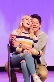 Meg Donnelly (Taylor Otto), Milo Manheim (Pierce).