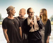 L-R: Thomas (Til Schweiger), Nils (Samuel Finzi), Andreas (Milan Peschel), Lili (Lilli Schweiger).