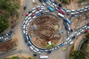Nairobi Verkehr; Afrika von oben - Mensch Nairobi Verkehr Nairobi Verkehr; Afrika von oben - Mensch Nairobi Verkehr