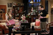 M&uuml;ssen sich mit der Vergangenheit auseinandersetzen: Leonard, Sheldon und Penny.