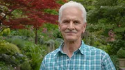 Hinter den Hecken Staffel 3 Folge 1 Klimasurfer Garten in Z&uuml;rich ZH Herbert Frei in seinem Klimasurfer Garten.