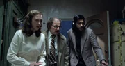 Lorraine Warren (Vera Farmiga), Maurice Grosse (Simon McBurney) und Harry Whitmark (Abhi Sinha)