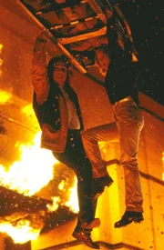 Mike Roark (Tommy Lee Jones) und Amy Barnes (Anne Heche) wollen die Einwohner von L.A. vor einer Katastrophe sch&uuml;tzen, geraten dabei aber selber in Lebensgefahr...