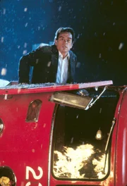 Mike Roark (Tommy Lee Jones), Leiter des B&uuml;ros f&uuml;r Katastrophenschutz, hat die schwere Aufgabe, die Bev&ouml;lkerung der Millionenstadt zu evakuieren ...