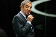 Johnny English (Rowan Atkinson) ist zur&uuml;ck in London. Offenbar soll der chinesische Premierminister einem Attentat zum Opfer fallen. Ausgerechnet English muss die Drahtzieher jagen und den Anschlag verhindern.