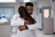 Dr. Floyd Reynolds (Jocko Sims)