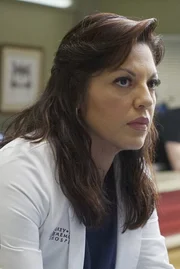 Im Krankenhaus geht es nach dem Tunneleinsturz weiter um Leben und Tod. Callie (Sara Ramirez) versucht alles, um die Verletzten zu retten ...