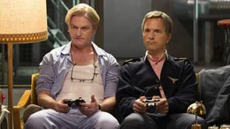Helmut (Detlev Buck, li.) und Lars (Christoph Maria Herbst)