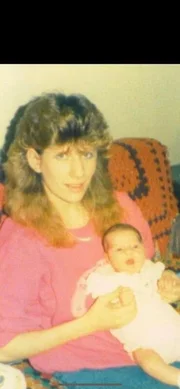 Cathy Swartz mit ihrem Baby