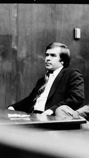 Richard Cottingham wurde als "Torso Killer" bekannt. Er t&ouml;tete mindestens 6 Prostituierte. Die Polizei fand die grausam verst&uuml;mmelten Torsos.