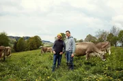K&auml;seh&auml;ndler Georg Baldauf (l.) und Biolandwirt Gerhard Kempter (r.).