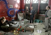 ARD/NDR - EINE FRAGE DES GEWISSENS - Regie: Thomas Bohn, am Mittwoch (29.03.06) um 20.15 Uhr vom NDR im Ersten. Beltz (C. Berkel) Yberredet Nicole (Kristina Pauls), wieder nach Wien zurYck zugehen. Hinter ihm stehen Pauck (Nils DYwell) und eine SR- Mitarbeiterin. &copy; NDR/Maria Krumwiede- Honorarfrei, Verwendung nur im Zusammenhang mit o. g. Sendung bei Nennung Bild: NDR/Maria Krumwiede (S2) NDR Presse und Information/Fotoredaktion Tel: 040 4156-2305, Fax: -2199