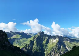 Die Allg&auml;uer Grasberge, mit der H&ouml;fats in der Mitte.