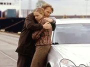 10.04) um 10:30 Uhr im Ersten. Nach bestandenem Abenteuer k&ouml;nnen sich Felice (Nina Proll) und Kurt (Pierre Besson) endlich in die Arme fallen.