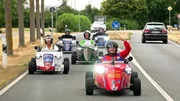 Taddel (li.), Nana und Mel machen eine Kart-Fahrt auf Mannheims Stra&szlig;en