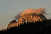 Abend&auml;mmerung am Berg